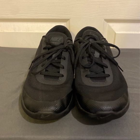 SOLD Nike EUC Flex Experience Run 7 Men’s Size 10 - Picture 2 of 5